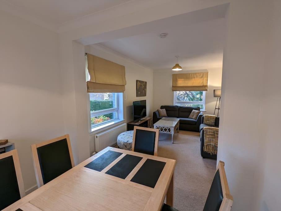 Two Bedroom Flat In Bridge Of Allan, Stirling Bridge of Allan