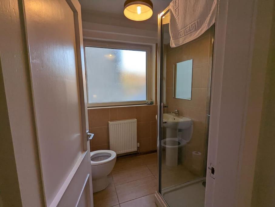 Apartment Two Bedroom Flat In Bridge Of Allan, Stirling