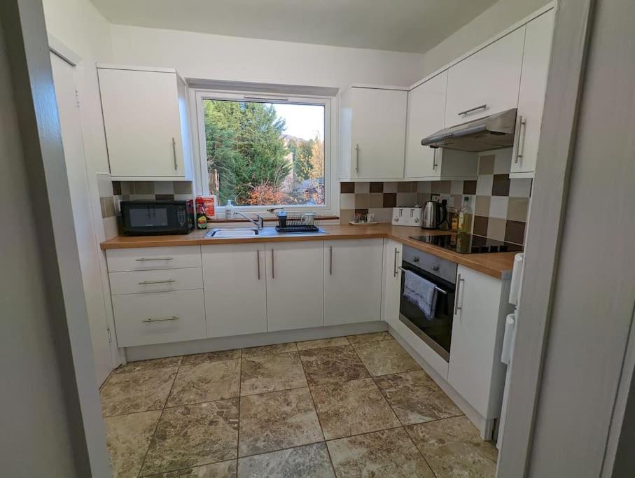 Two Bedroom Flat In Bridge Of Allan, Stirling Bridge of Allan